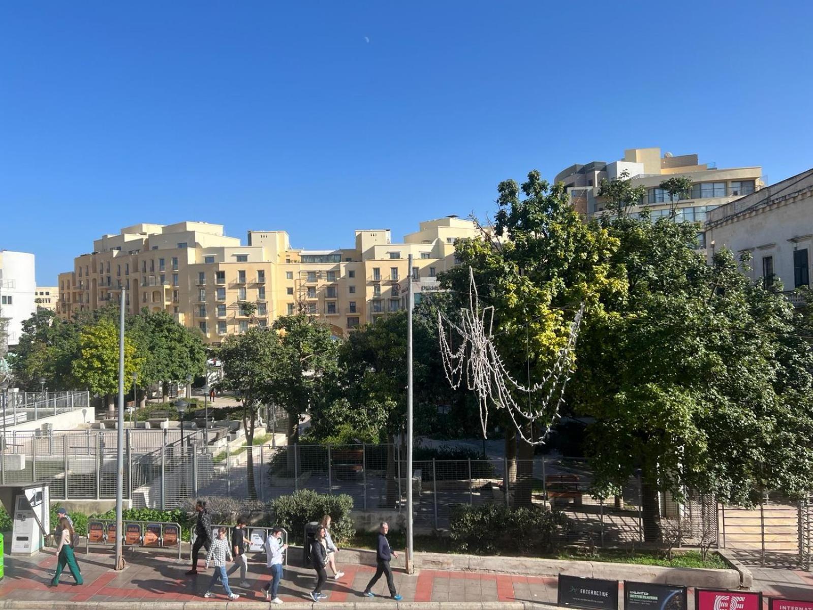 Stresa Court Apartments Saint Julian's Luaran gambar